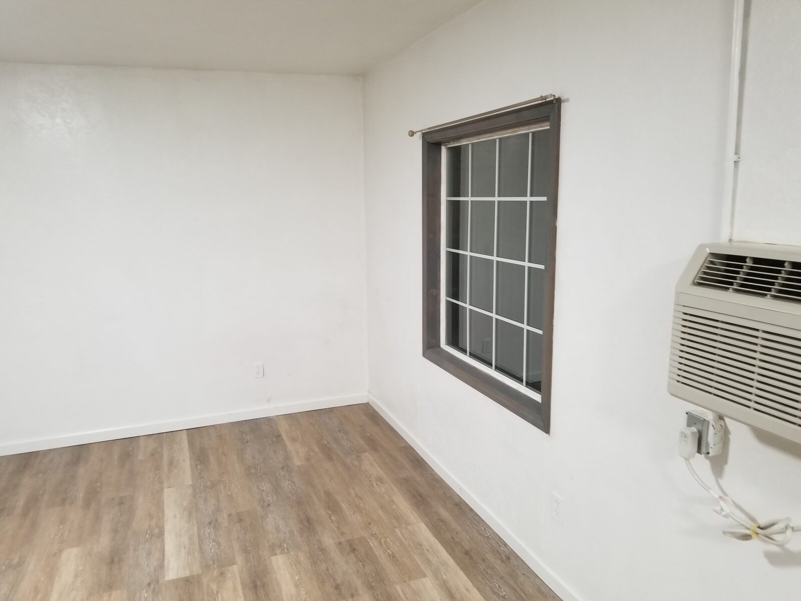 155 Ash Unit A - Photo 2