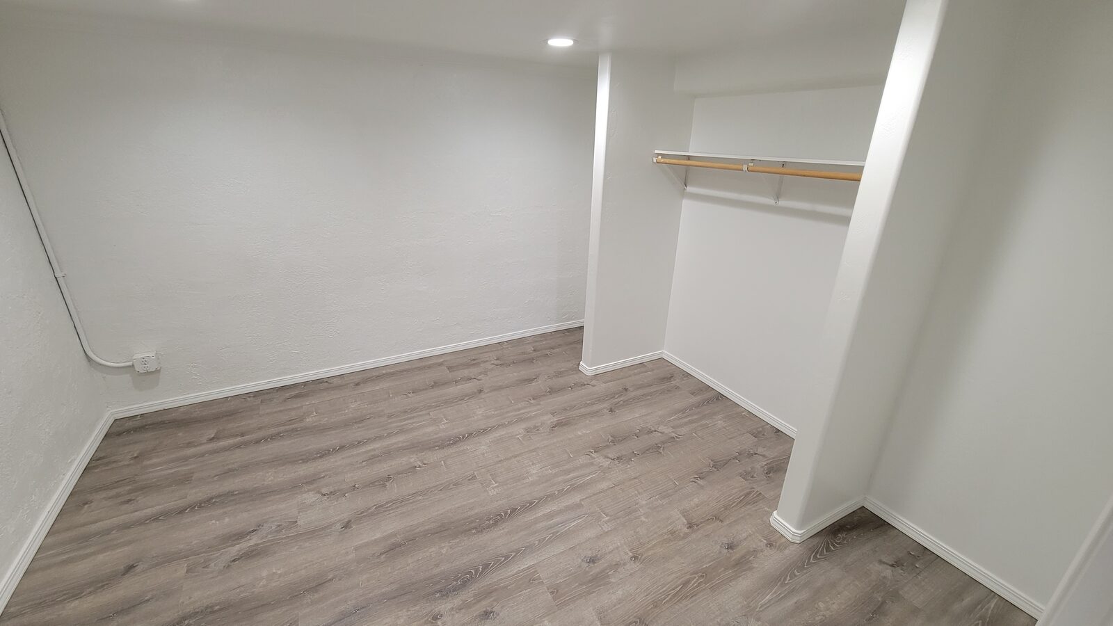 229.5 Addison - Photo 2