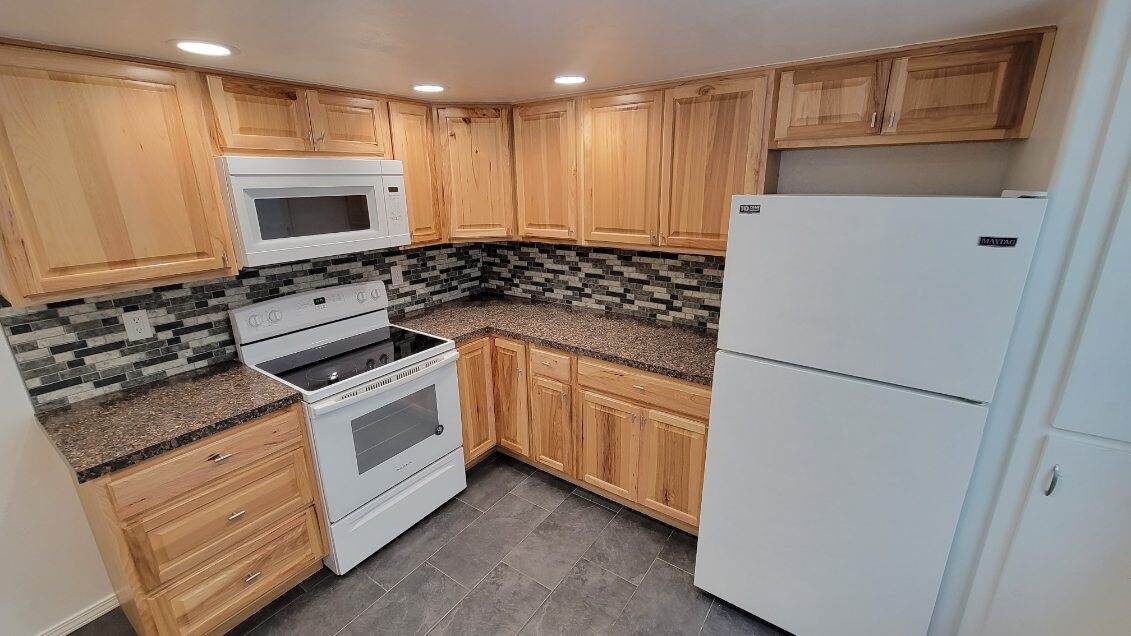 229.5 Addison - Photo 14