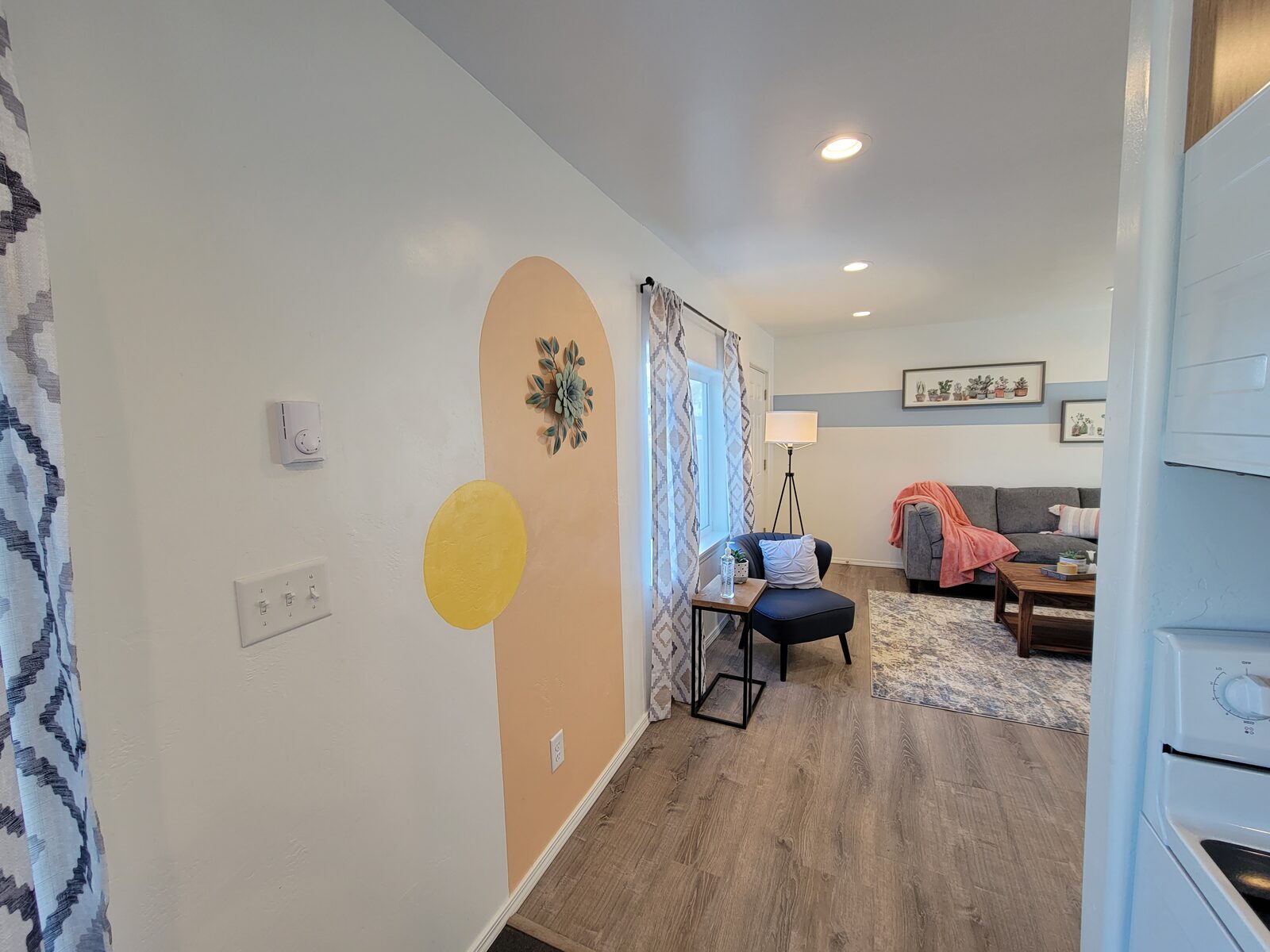229 Addison photo 6