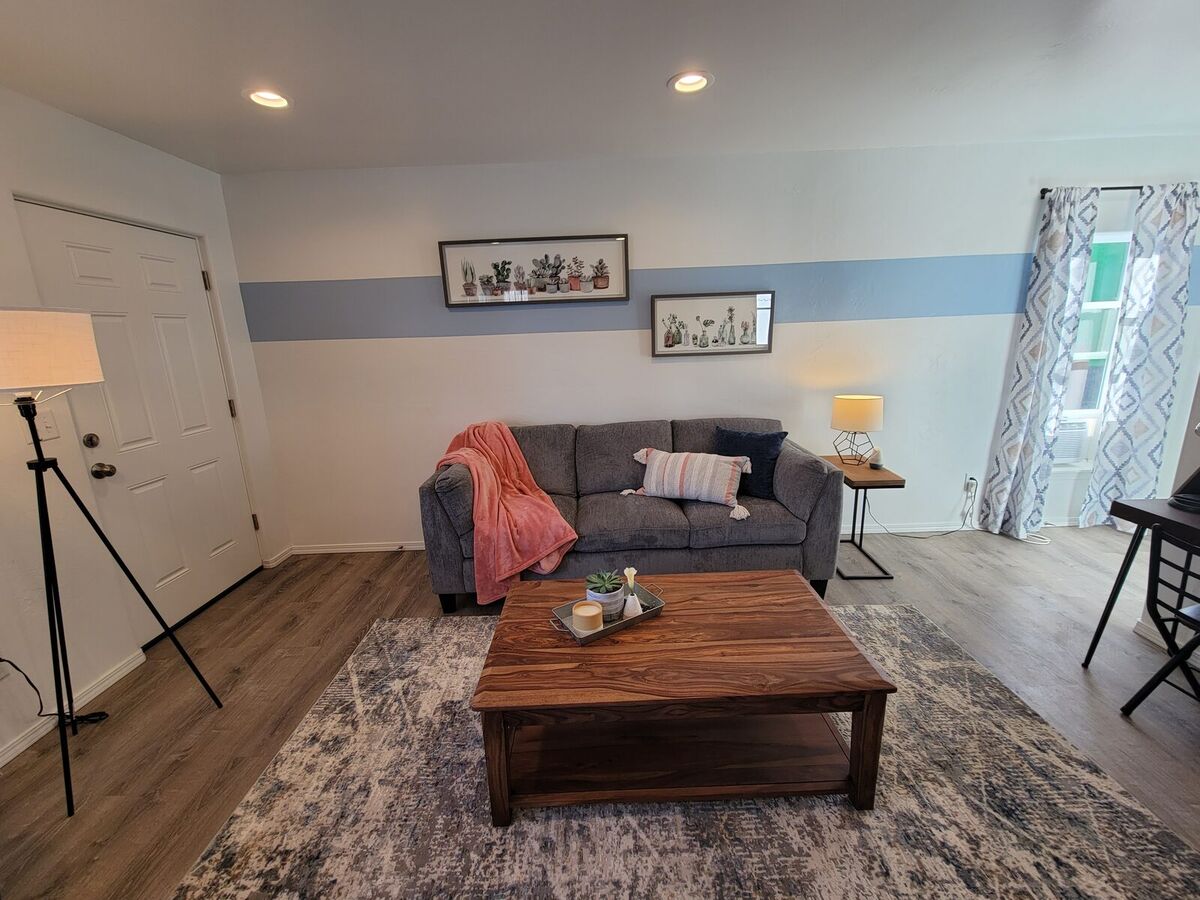 229 Addison photo 10