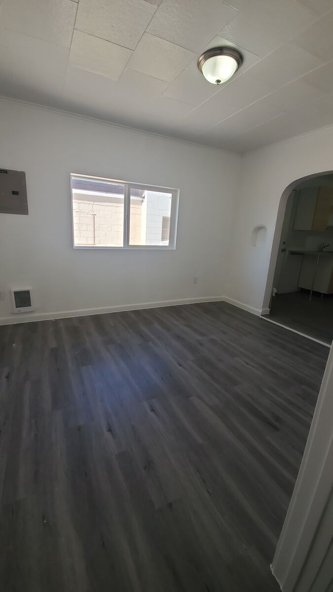 354 4th Ave Apt 1 - Photo 1