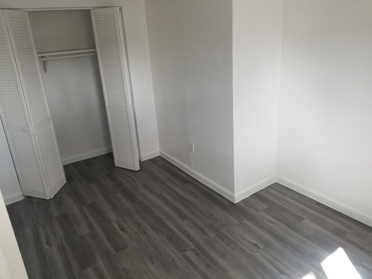 354 4th Ave Apt 3 - Photo 3