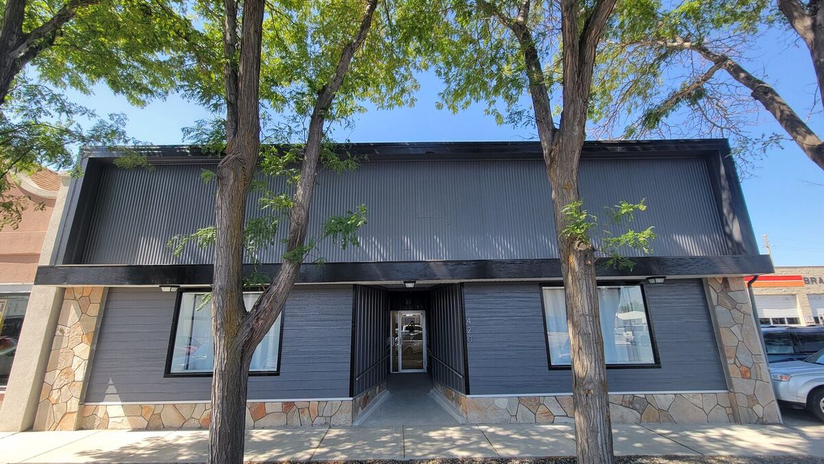 420 Main Ave S - Common Area