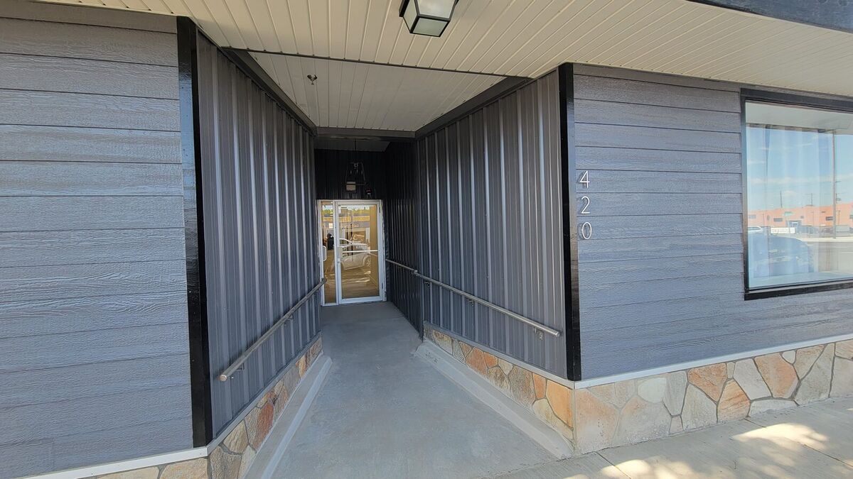 420 Main Ave S - Common Area