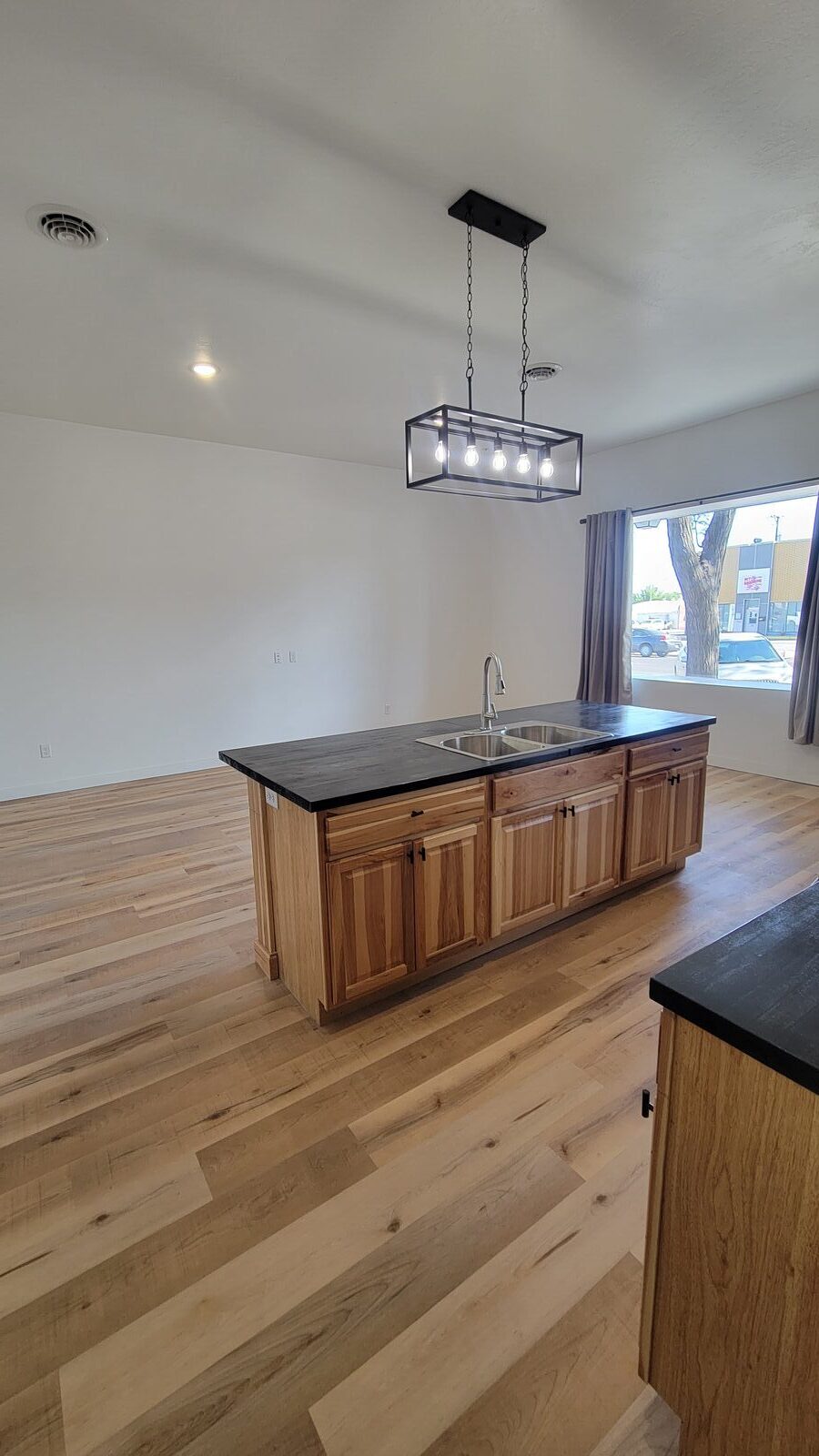 420 Main Apt 2 - Photo 2