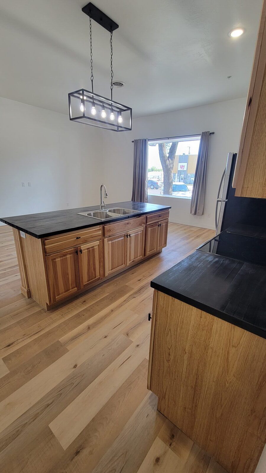 420 Main Apt 2 - Photo 3