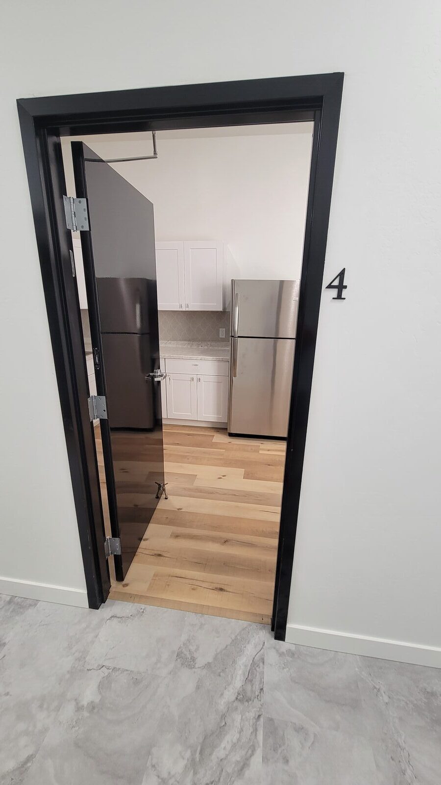 420 Main Apt 4 - Photo 1