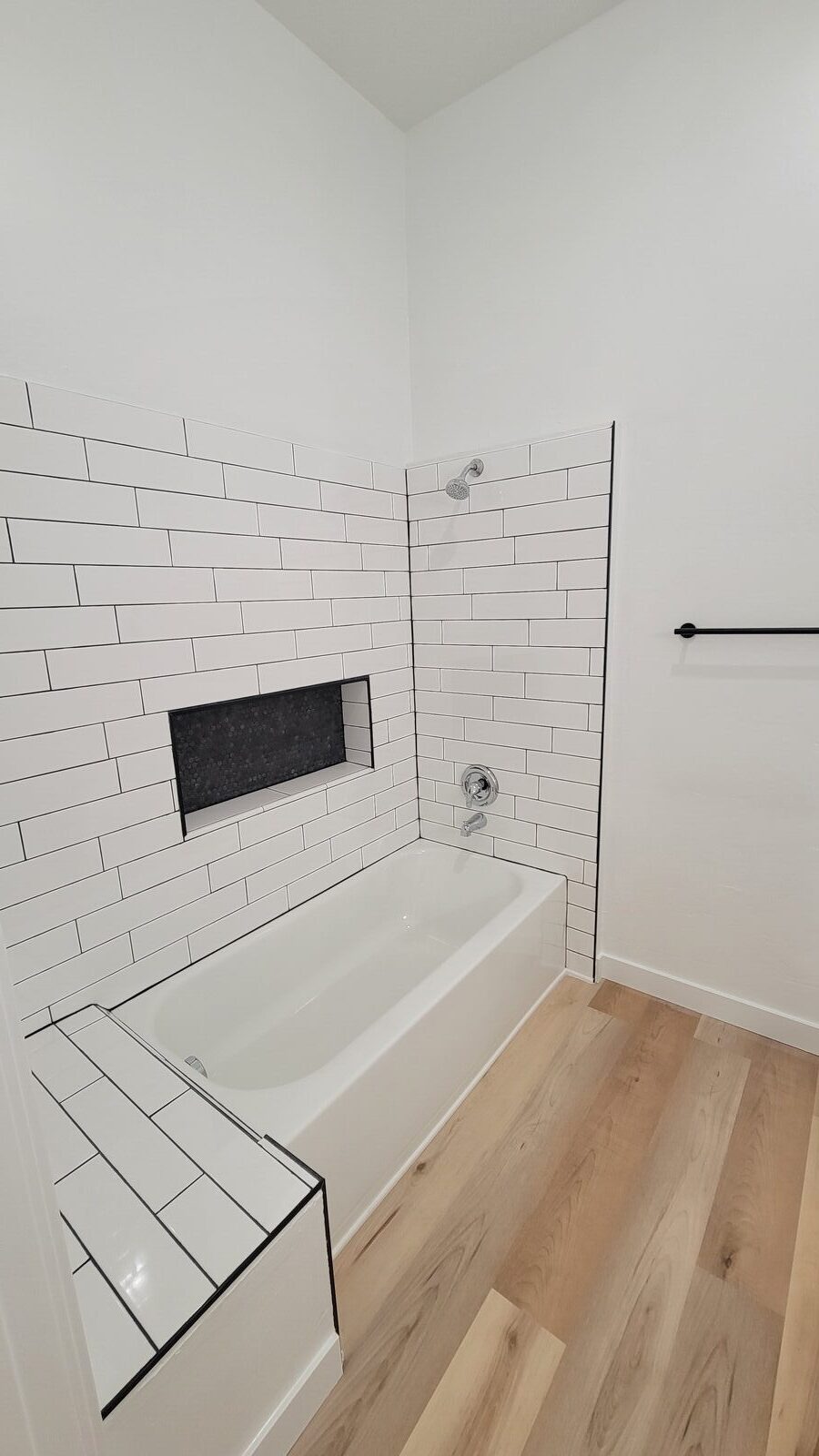 420 Main Apt 6 - Photo 7