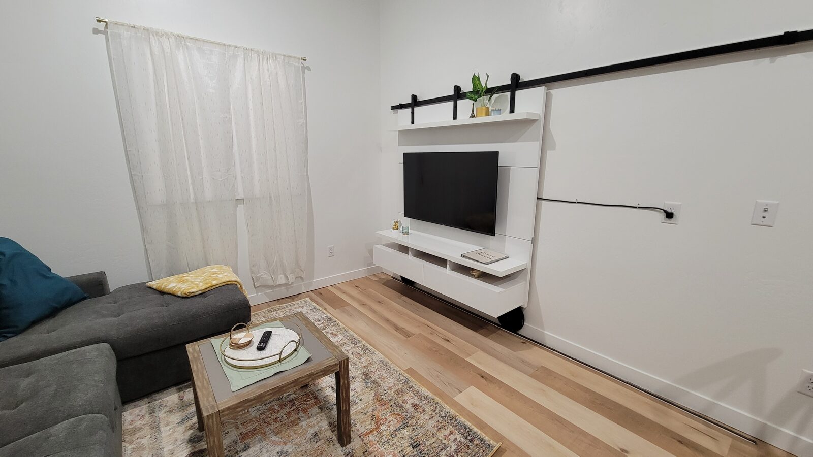 420 Main Apt 7 - Photo 2
