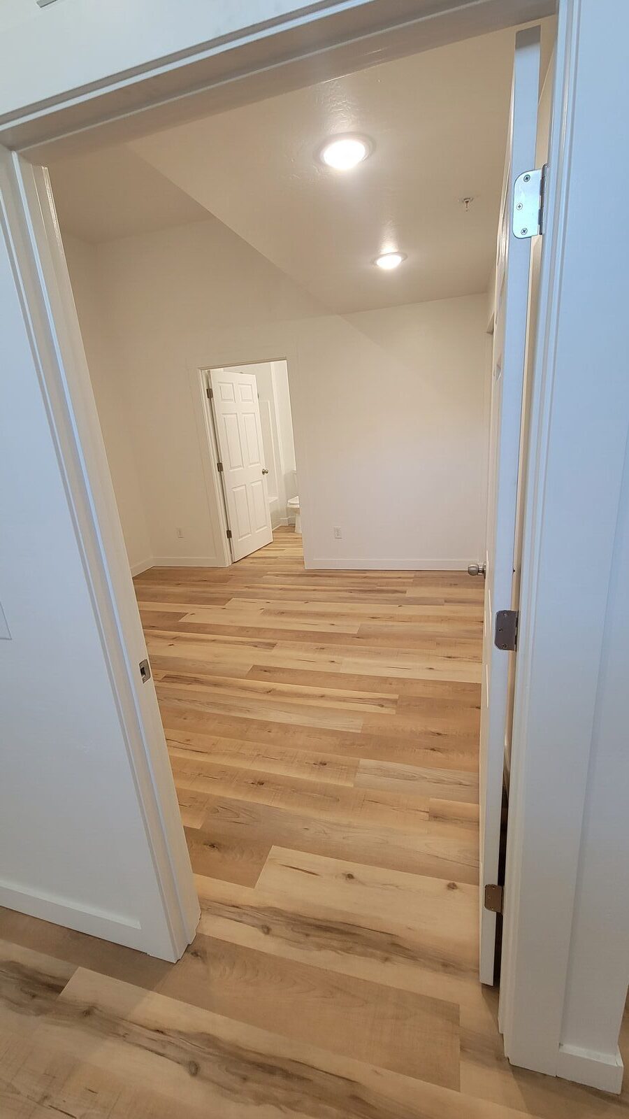 420 Main Apt 8 - Photo 5