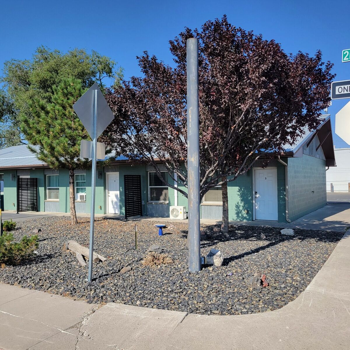 461 2nd S - Common Area
