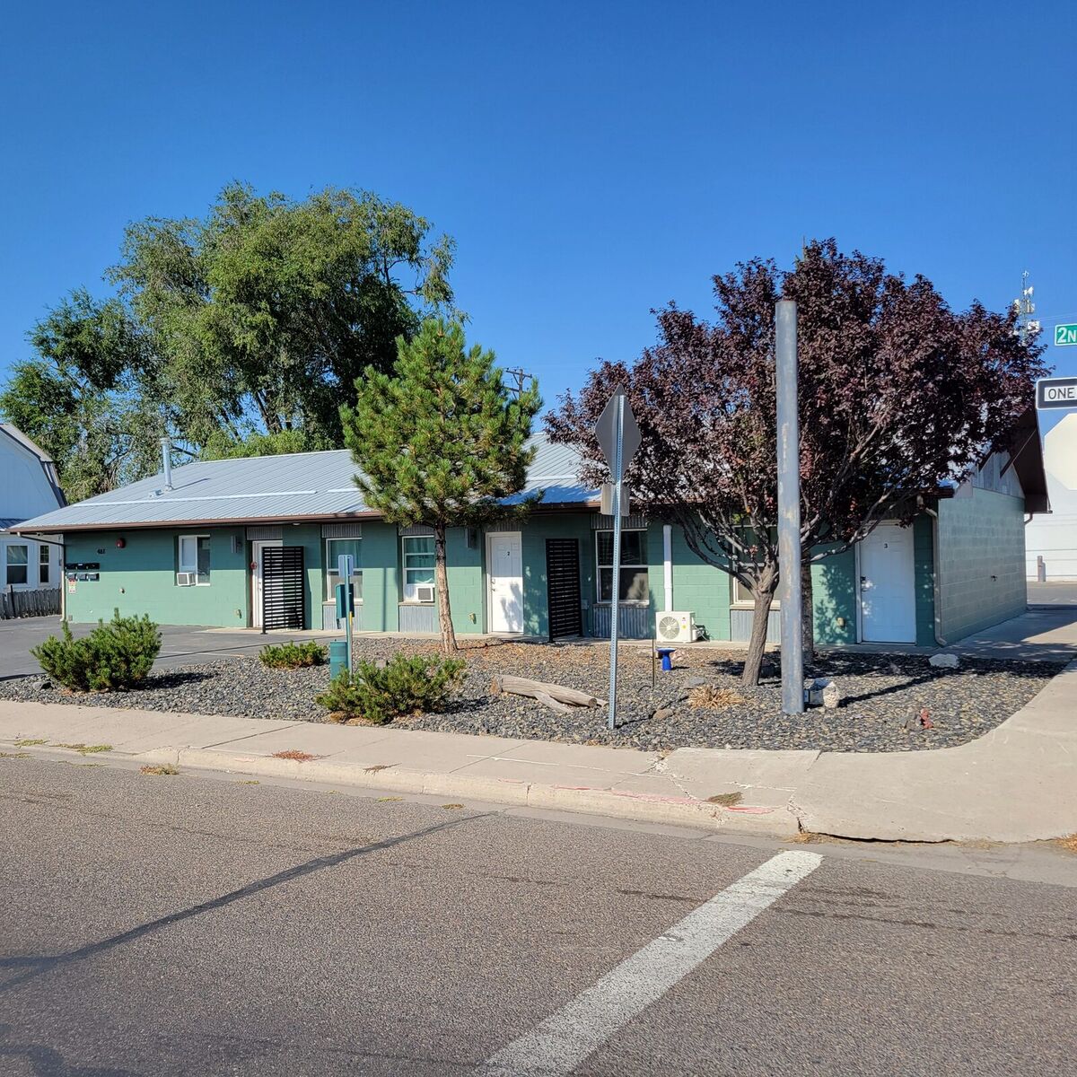 461 2nd S - Common Area