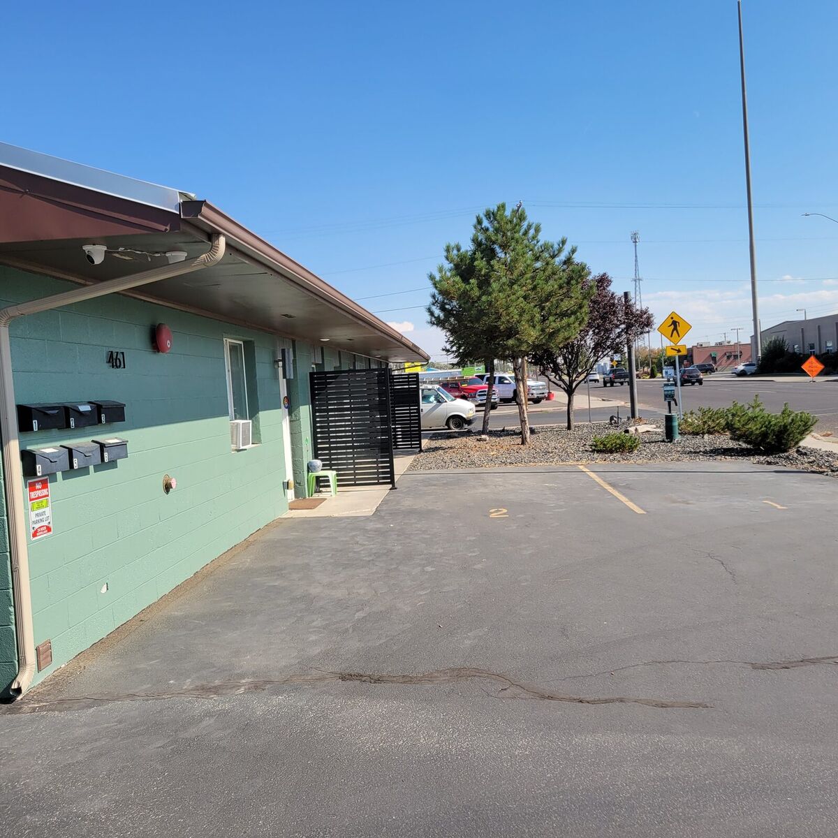 461 2nd S - Common Area