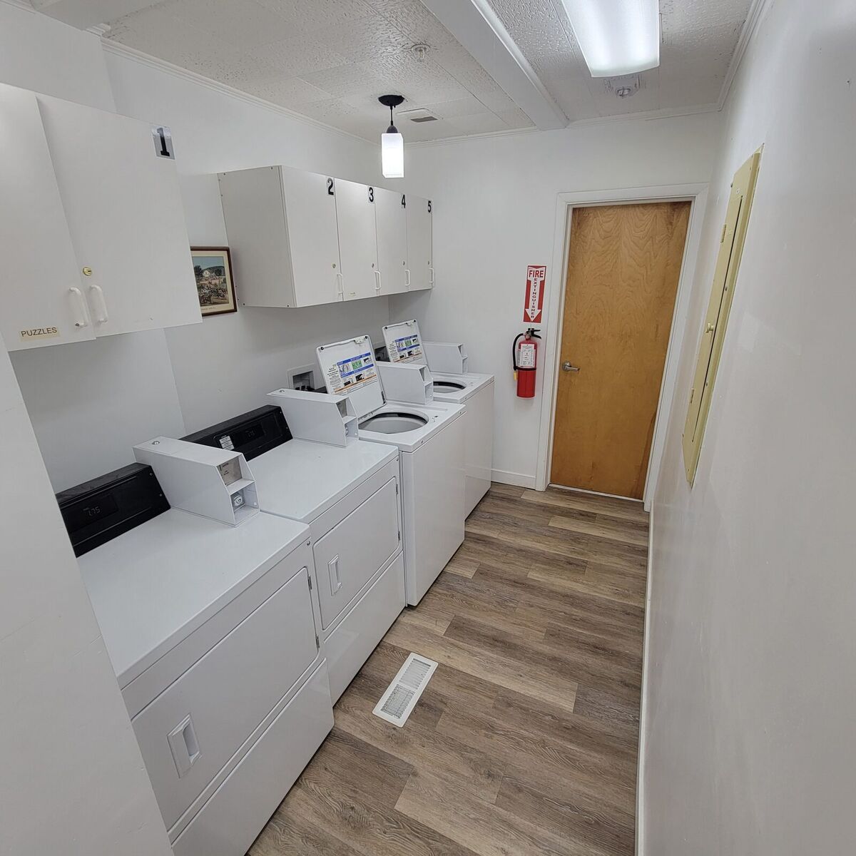 552 Shoup - Common Area