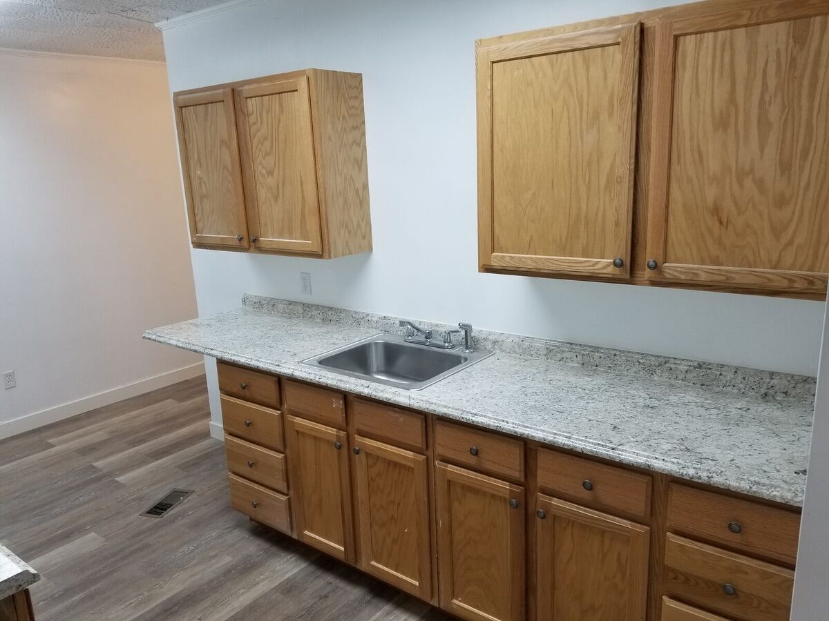 552 Shoup Apt 1 - Photo 2