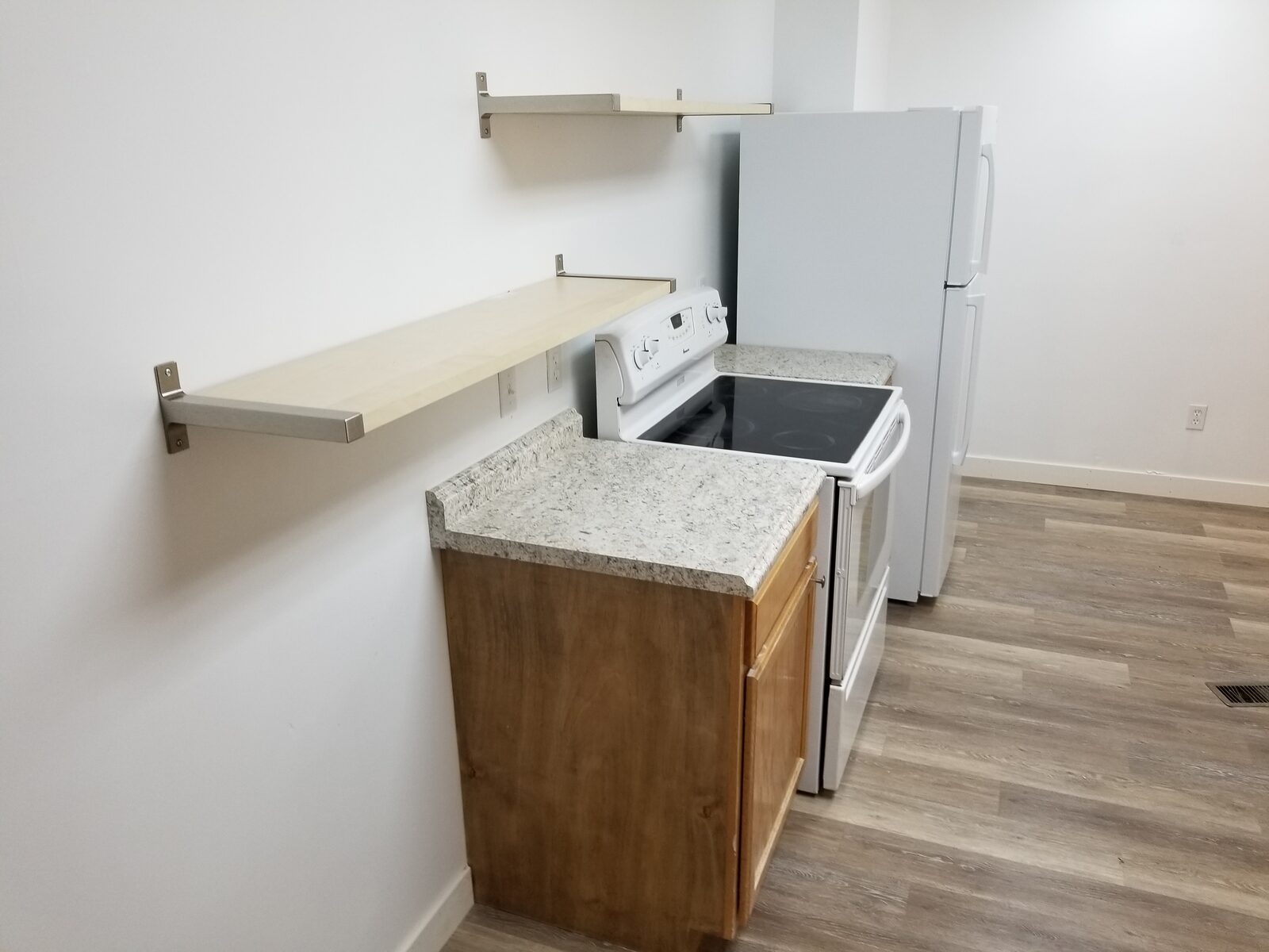 552 Shoup Apt 1 - Photo 3