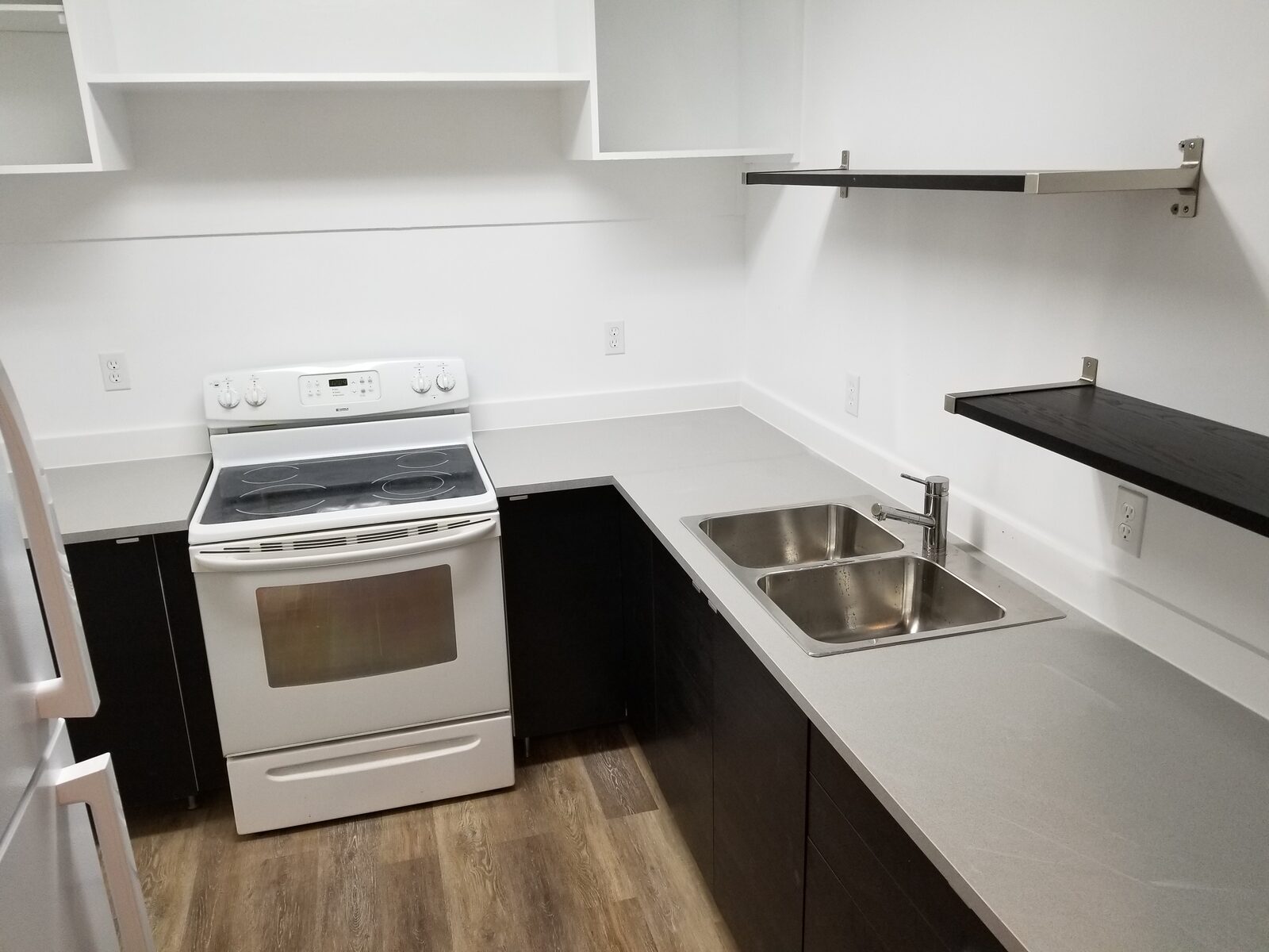 552 Shoup Apt 2 - Photo 3