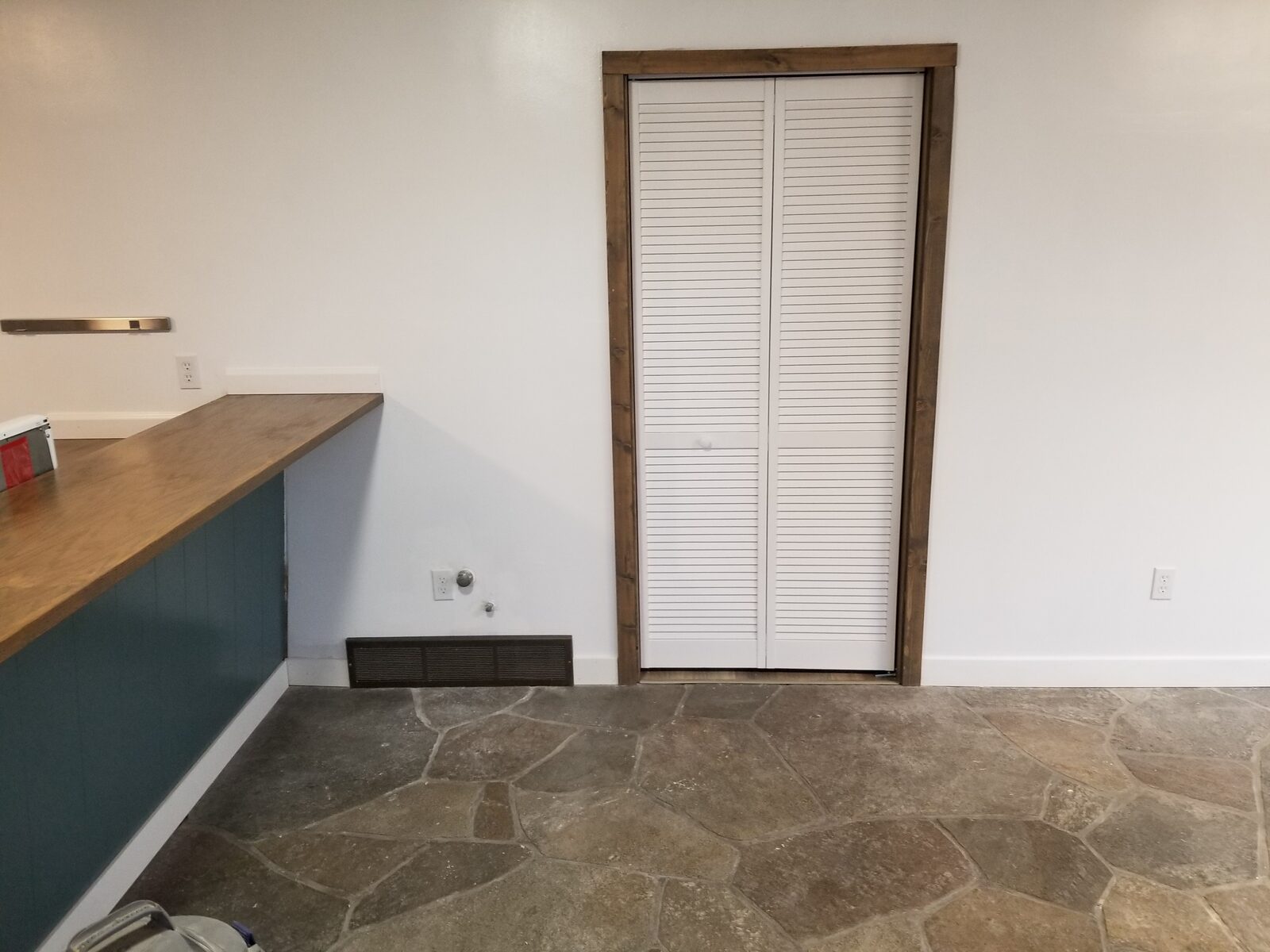 552 Shoup Apt 5 - Photo 2