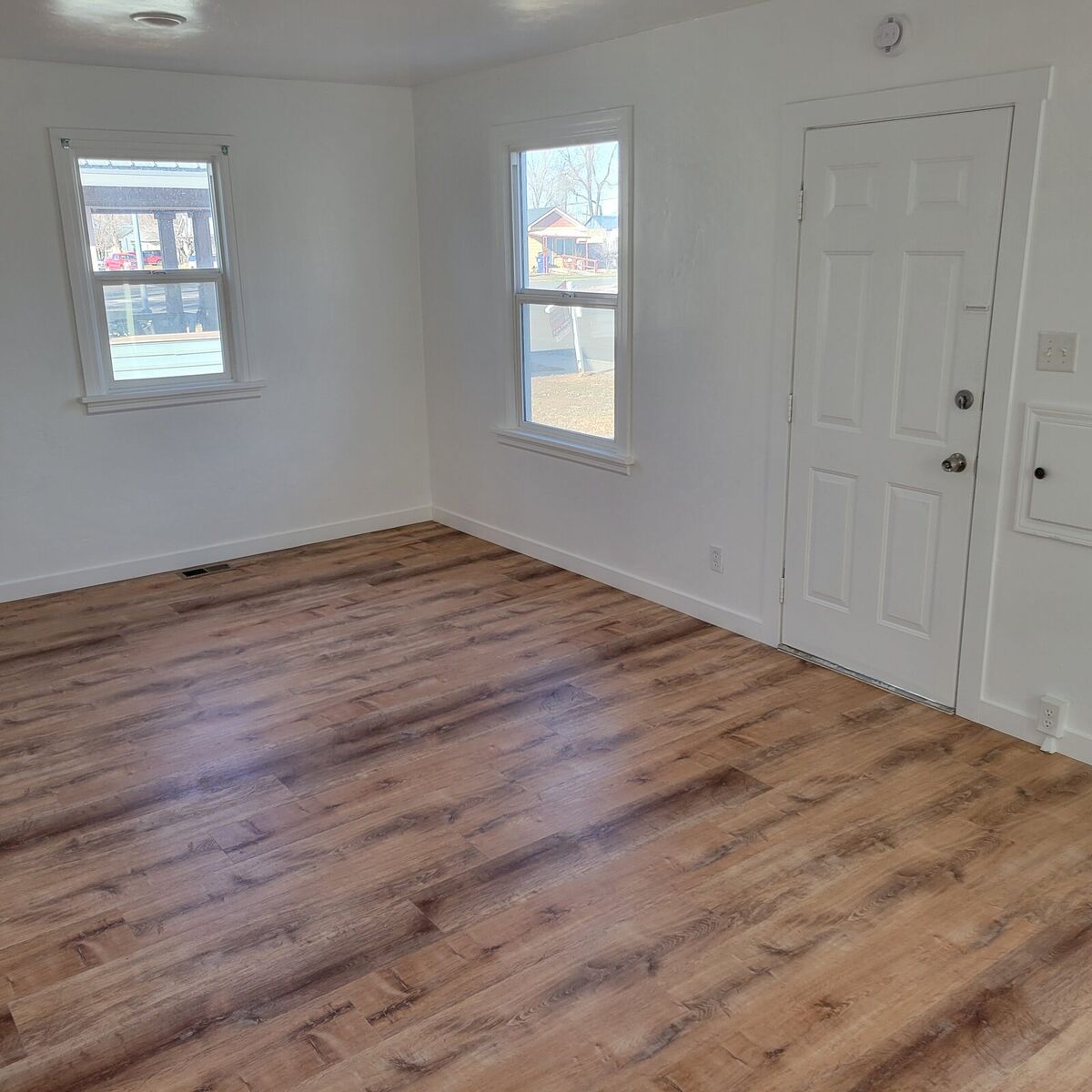 643 2nd Ave W - Photo 7