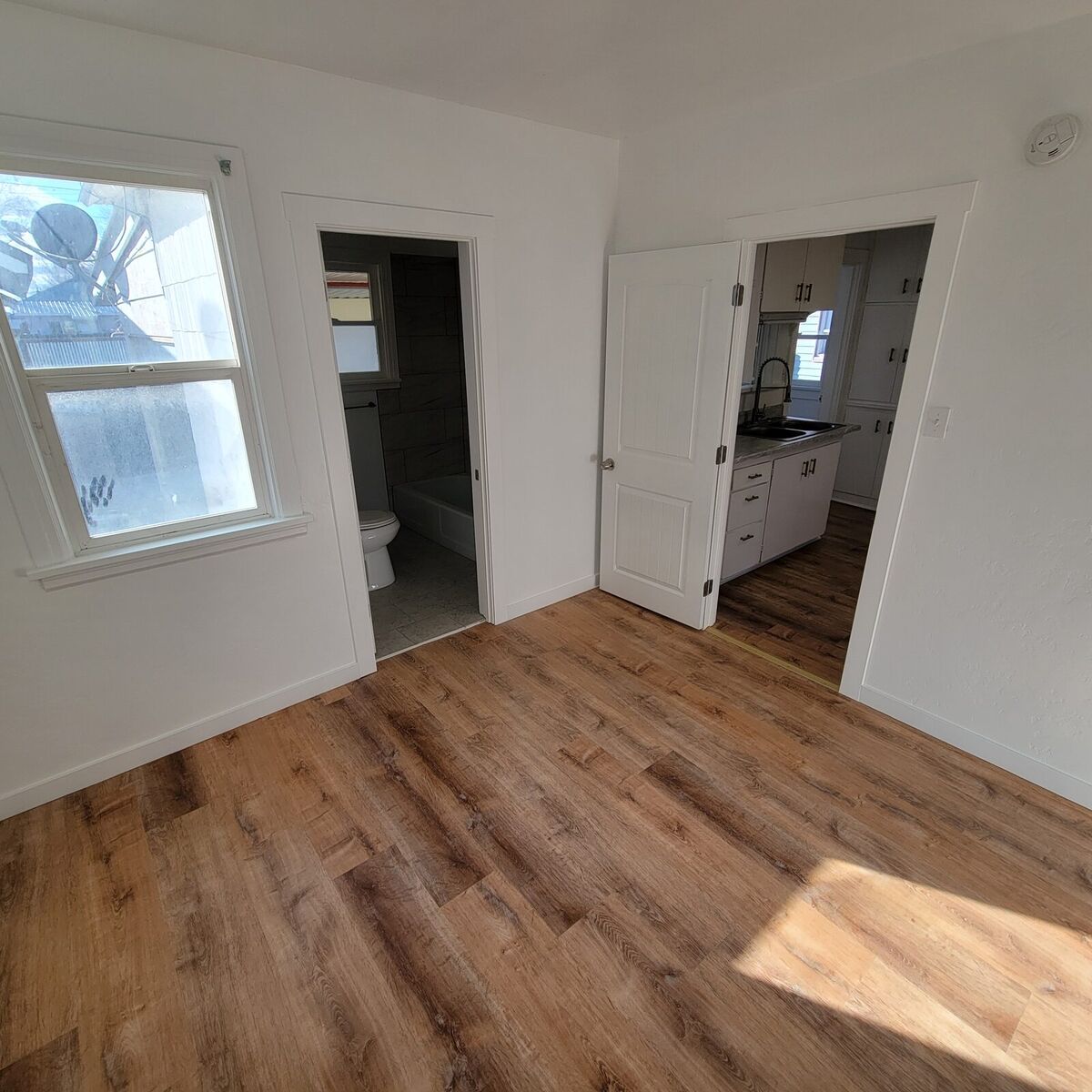 643 2nd Ave W - Photo 12
