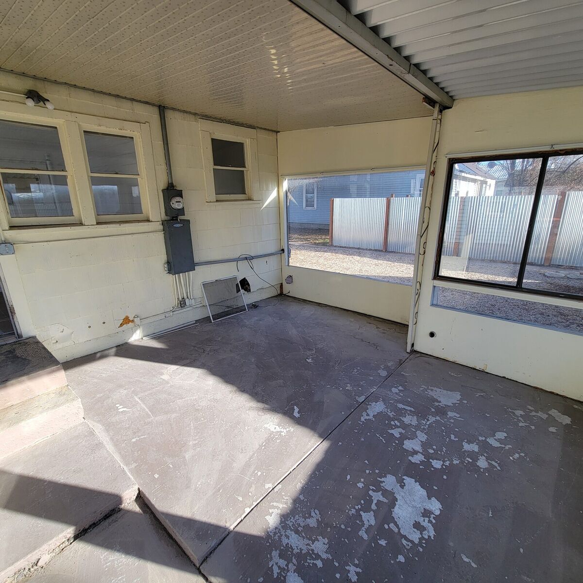 643 2nd Ave W - Photo 21