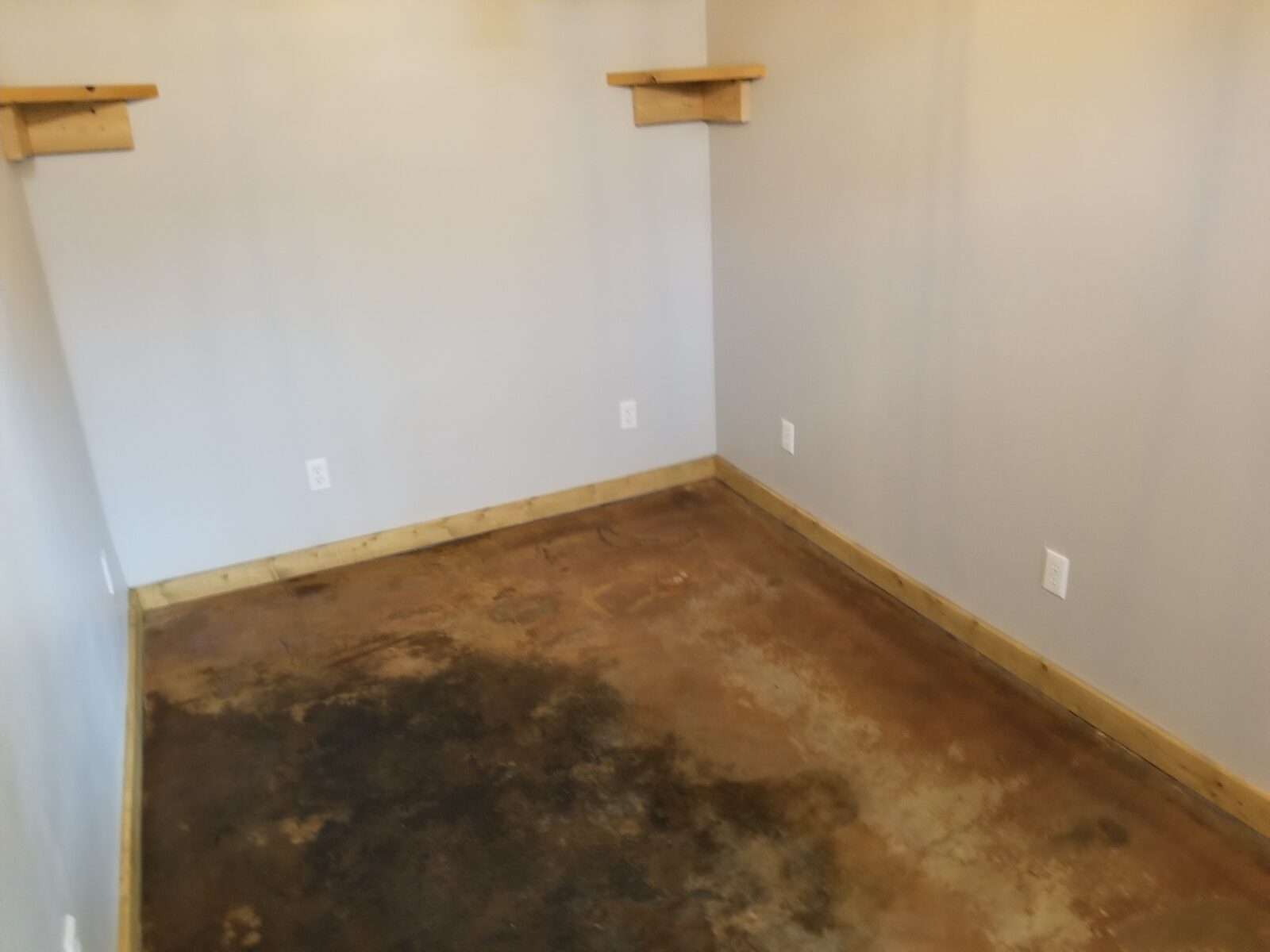 645 2nd Ave W - Photo 4